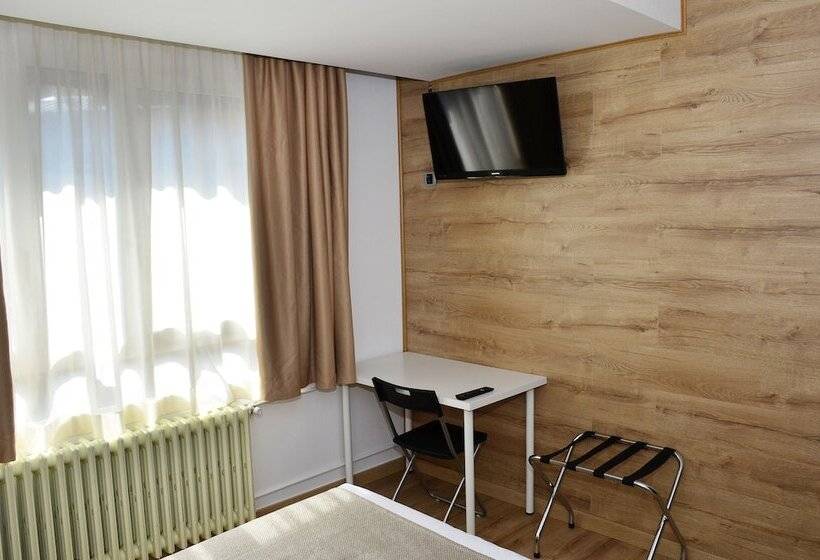 اتاق لوکس, Terranova