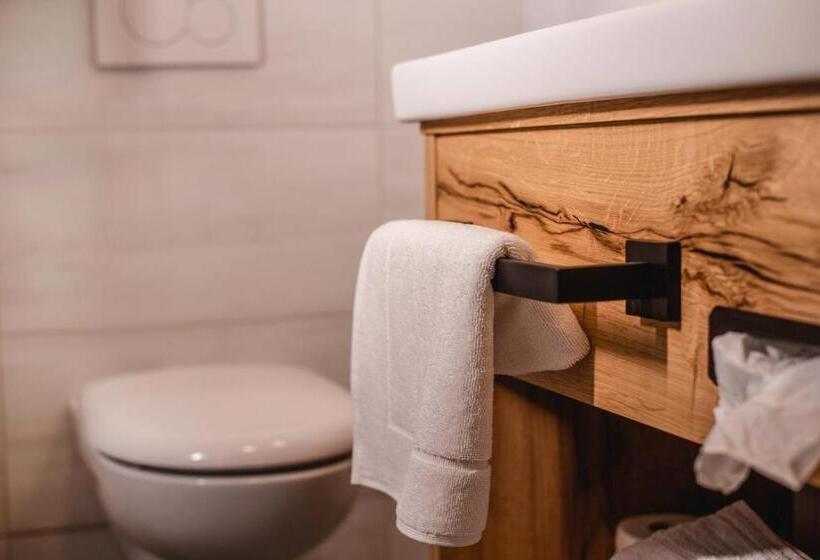 스탠다드 스튜디오, Kopeindlgut Apartments