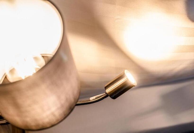 스탠다드 스튜디오, Kopeindlgut Apartments