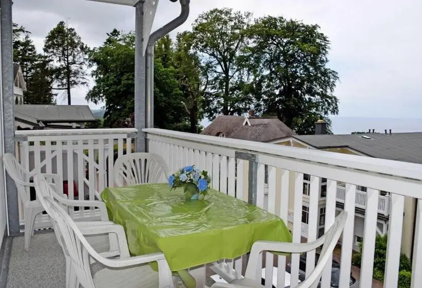 バルコニー付き１ベッドルームアパートメント, Ferienwohnungen Mit Seeblick Und Sauna
