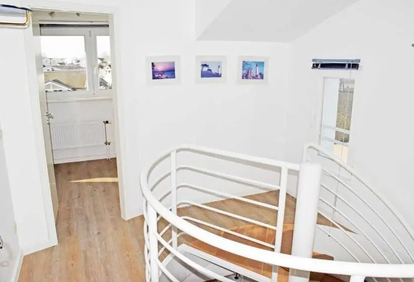 バルコニー付き１ベッドルームアパートメント, Ferienwohnungen Mit Seeblick Und Sauna