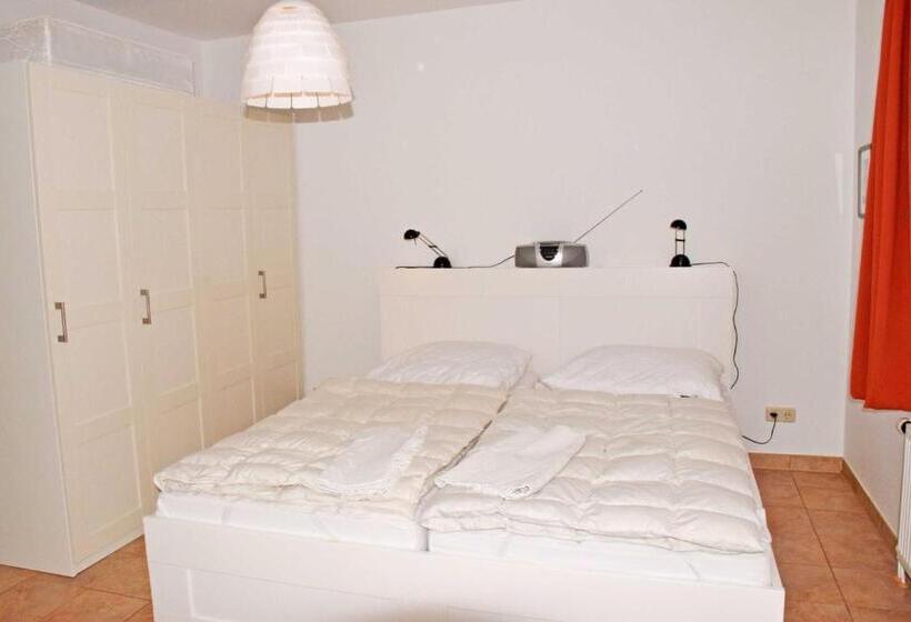 1 Bedroom Apartment Lake View, Ferienwohnungen Mit Seeblick Und Sauna