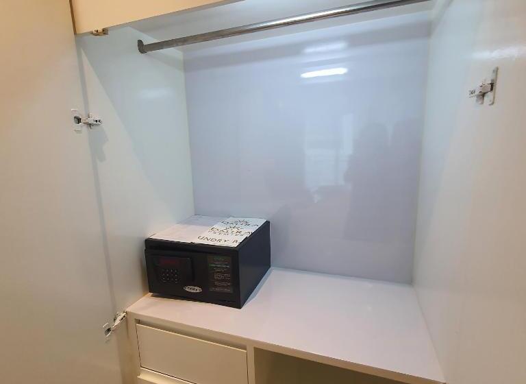 إستوديو بريميوم, Admiral Premier Bangkok