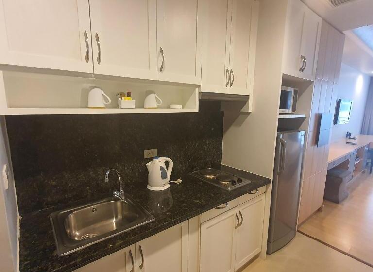 إستوديو بريميوم, Admiral Premier Bangkok