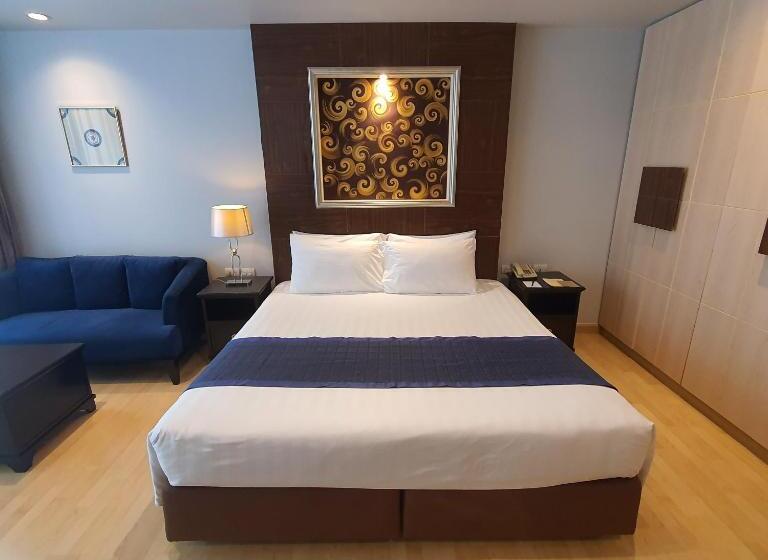 إستوديو بريميوم, Admiral Premier Bangkok