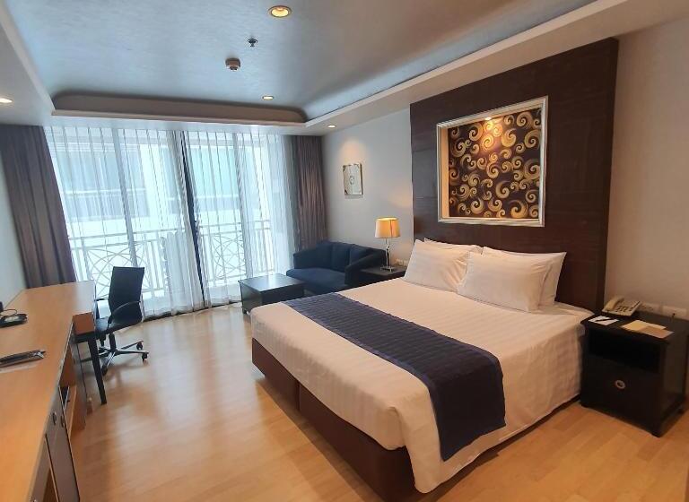 إستوديو بريميوم, Admiral Premier Bangkok