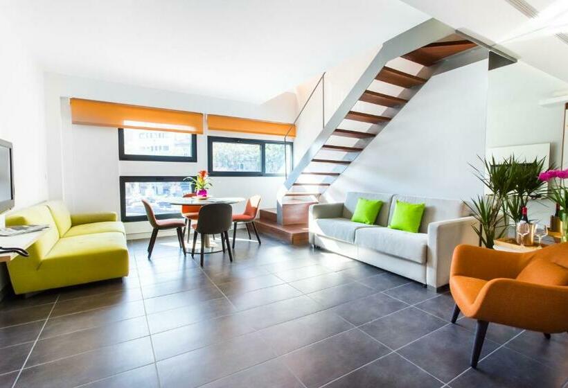 Апартаменты Дюплекс 2 Спальни, Cosmo Apartments Sants