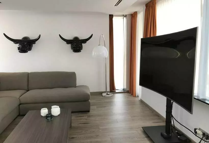 اتاق پنت هاوس, Cosmo Apartments Sants
