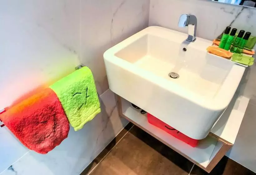آپارتمان اجرایی 1 خوابه, Cosmo Apartments Sants