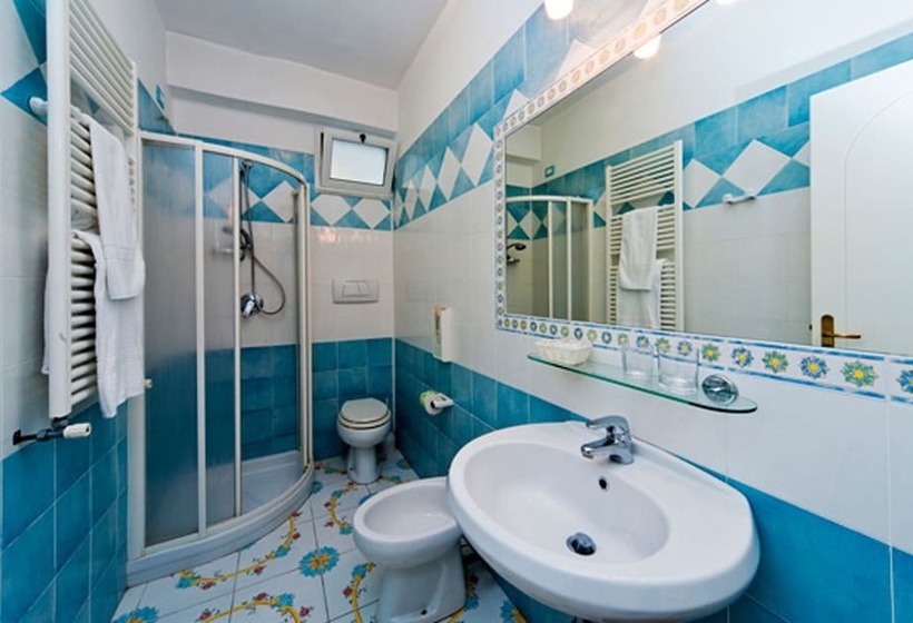 חדר סטנדרט לארבעה, Bellevue Benessere & Relax