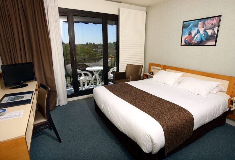 اتاق استاندارد یک نفره, Brit Hotel Du Lac