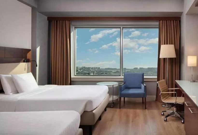 デラックスルーム, Delta Hotels Istanbul West