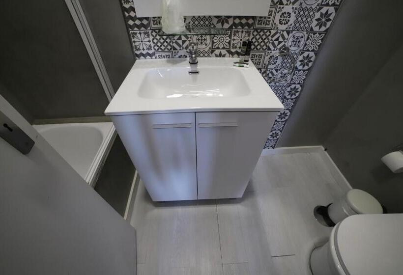 اتاق استاندارد, Guest House Triunfo