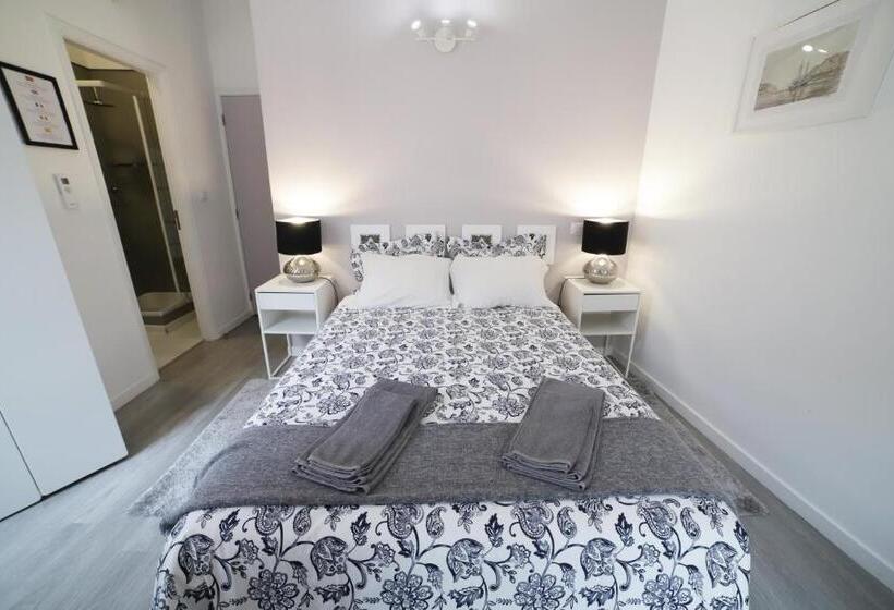 اتاق استاندارد, Guest House Triunfo