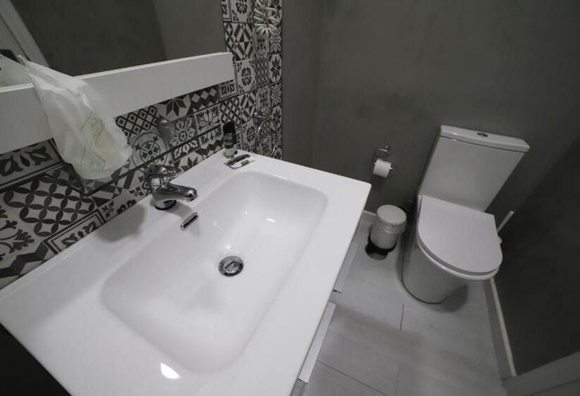 اتاق استاندارد, Guest House Triunfo