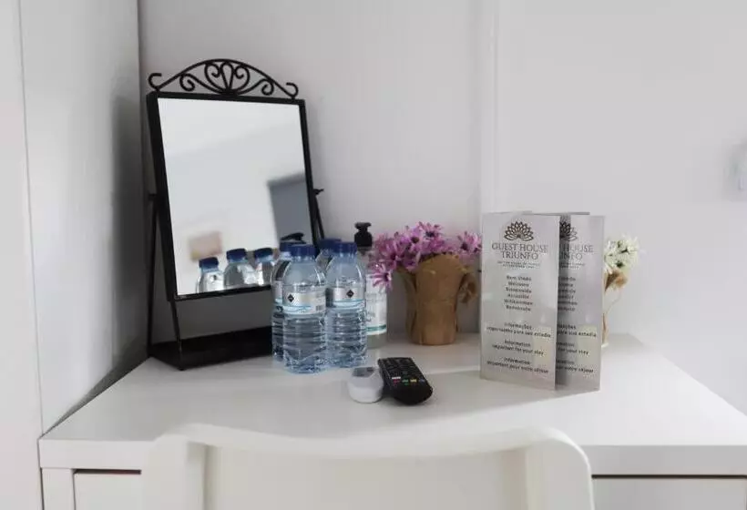 اتاق کلاسیک چهارنفره, Guest House Triunfo