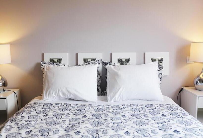 Quarto Familiar, Guest House Triunfo