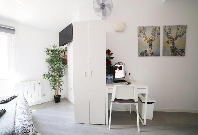 اتاق خانوادگی, Guest House Triunfo