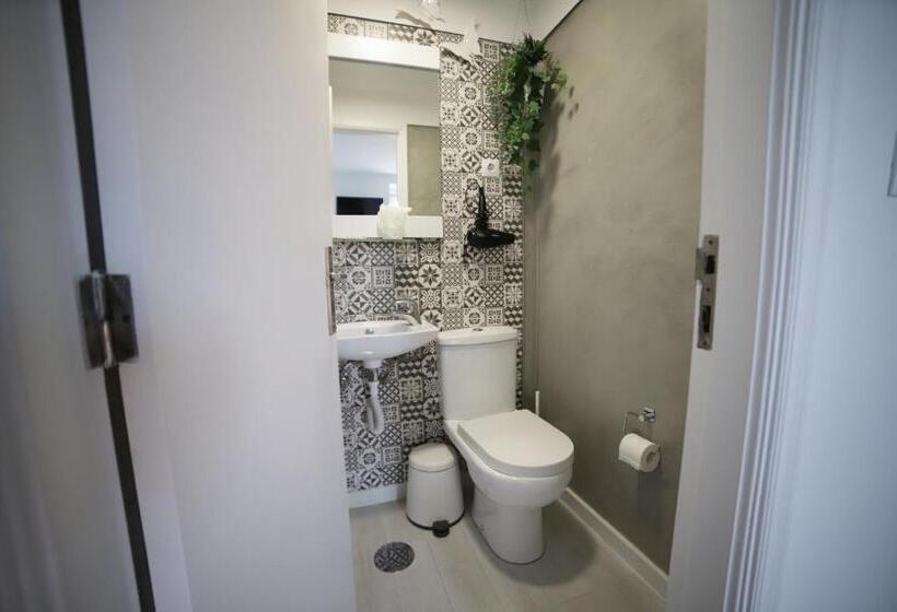 اتاق استاندارد یک نفره, Guest House Triunfo