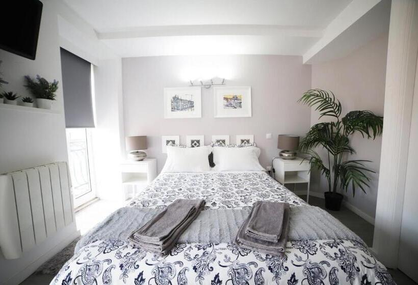 Quarto Estandar Individual, Guest House Triunfo