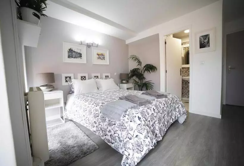 اتاق استاندارد یک نفره, Guest House Triunfo