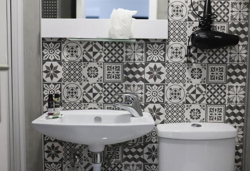 اتاق استاندارد یک نفره, Guest House Triunfo