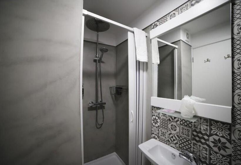 Quarto Estandar Individual, Guest House Triunfo