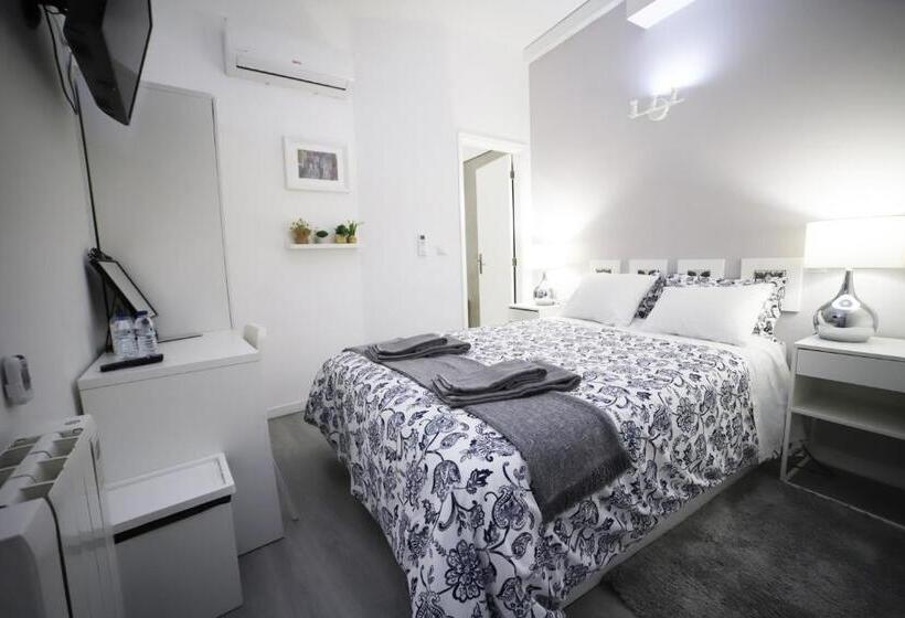 Quarto Estandar Interior, Guest House Triunfo