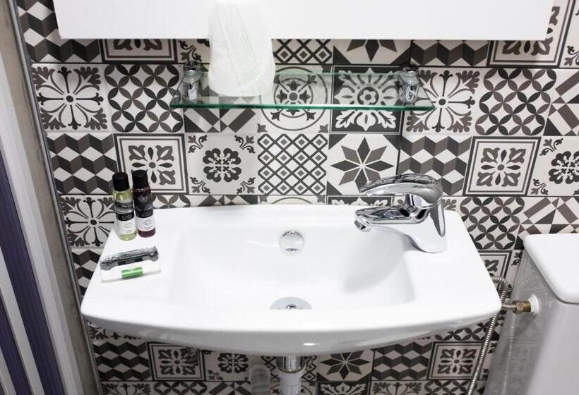 اتاق اینتریور یک تخته, Guest House Triunfo