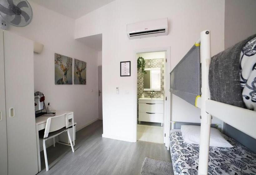 اتاق خانوادگی, Guest House Triunfo