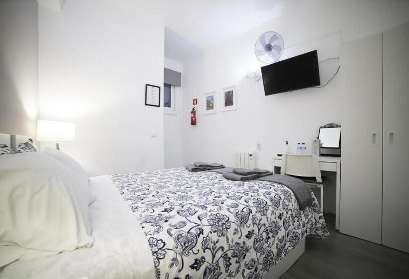 Quarto Estandar Interior, Guest House Triunfo