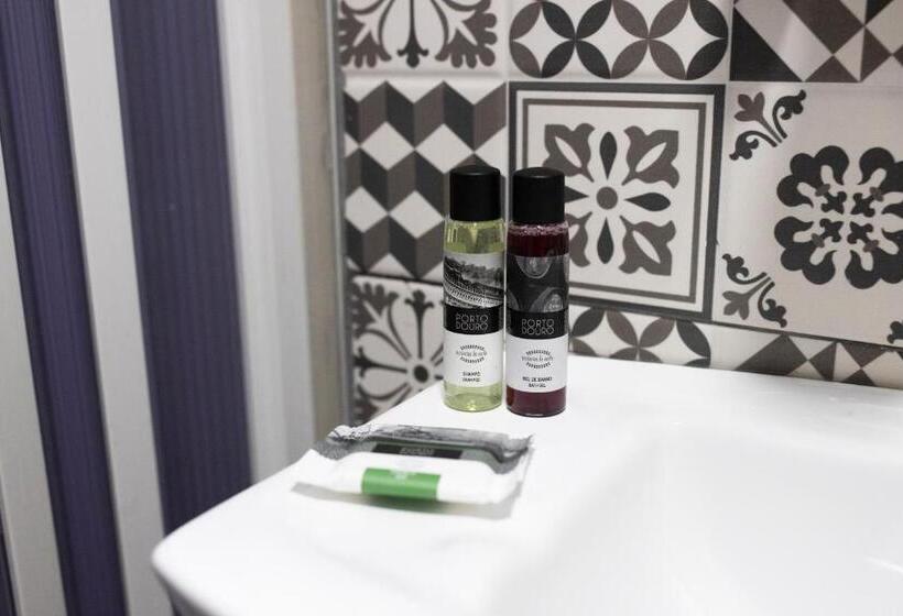 اتاق اینتریور یک تخته, Guest House Triunfo