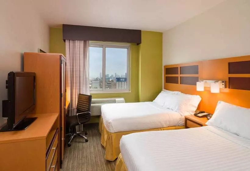 Standard-huone 2 Parivuodetta, Holiday Inn Express Times Square, An Ihg