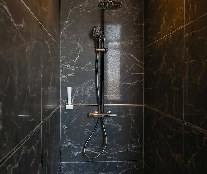 סוויטה, Séquoias Golf & Ressort