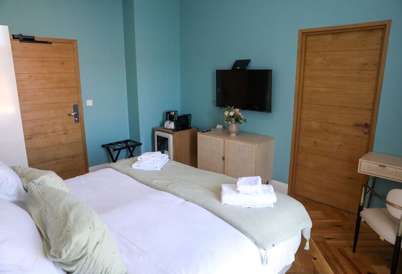 סוויטה, Séquoias Golf & Ressort