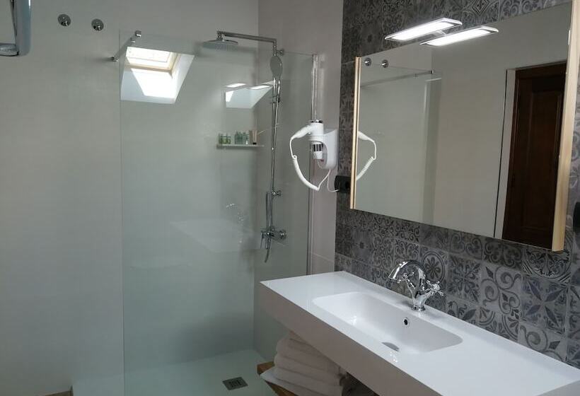 اتاق استاندارد, Las Cancelas