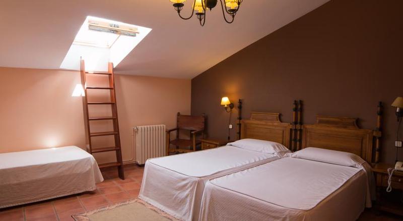 اتاق استاندارد سه نفره, Las Cancelas