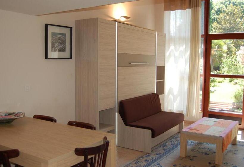 شقة غرفة واحدة, Le Mas Ferrand