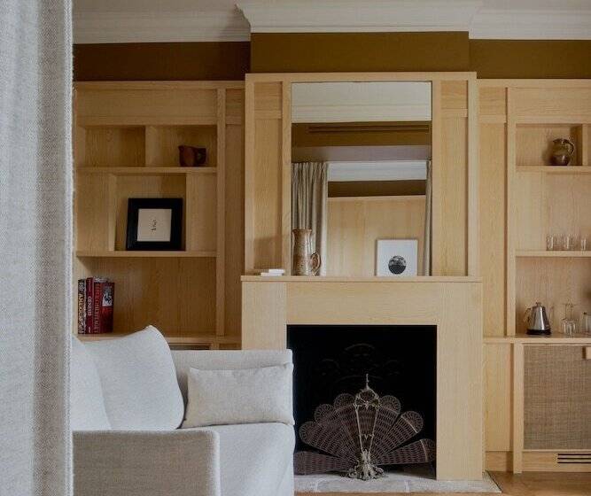 جناح جونيور, Les Sources De Caudalie