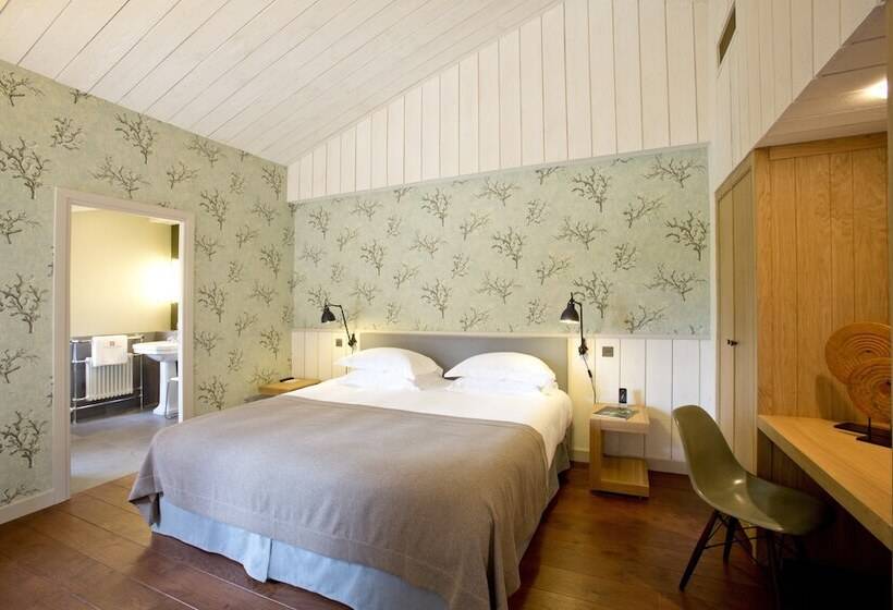 جناح سوبيريور, Les Sources De Caudalie