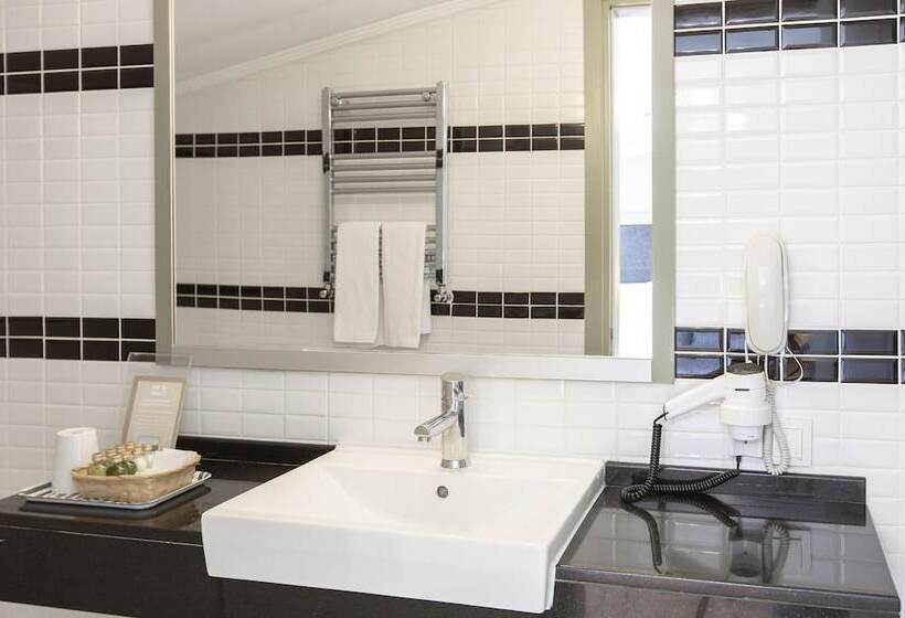 اتاق استاندارد سه نفره, Lino Istanbul