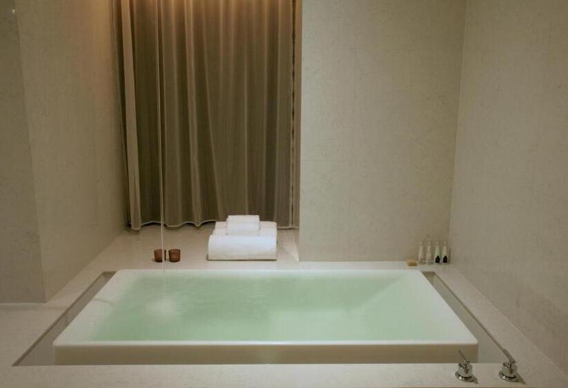 اتاق کلاسیک, Tui Blue Maduzi Hotel Bangkok