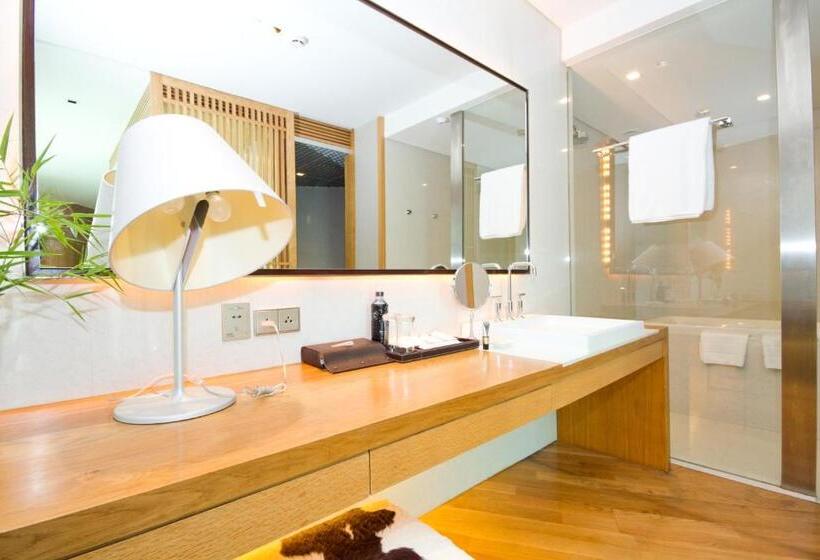 سوییت, Tui Blue Maduzi Hotel Bangkok