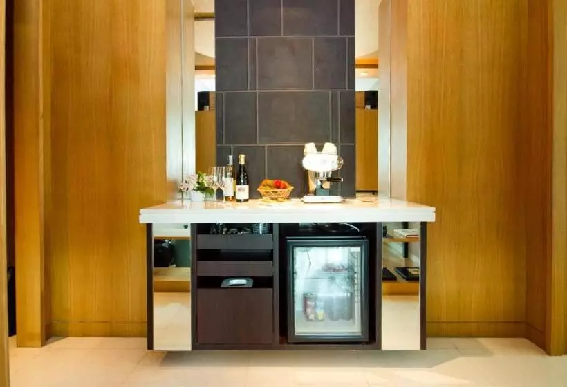 سوییت, Tui Blue Maduzi Hotel Bangkok