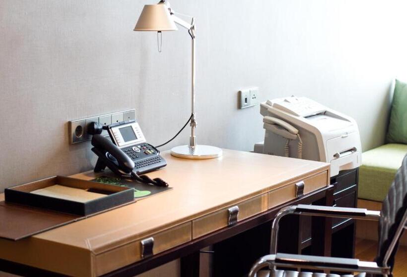 سوییت, Tui Blue Maduzi Hotel Bangkok