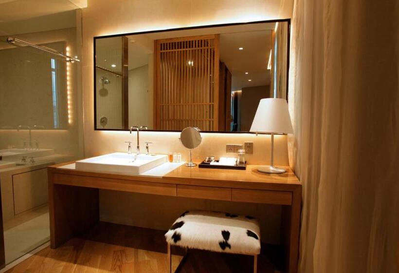 اتاق لوکس, Tui Blue Maduzi Hotel Bangkok