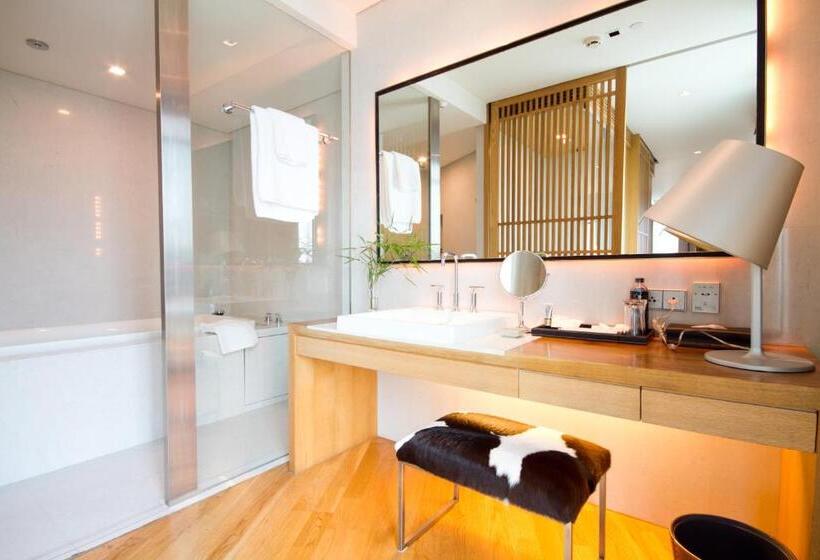 اتاق لوکس, Tui Blue Maduzi Hotel Bangkok