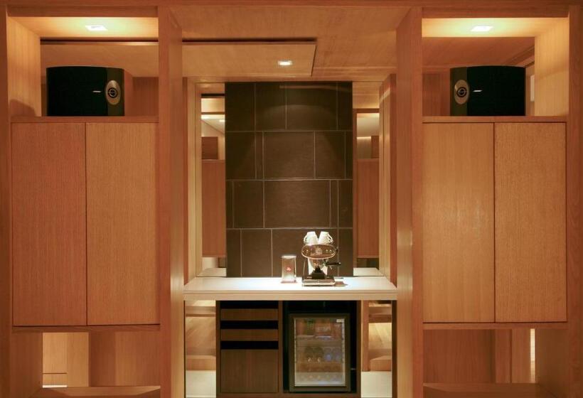 سوییت, Tui Blue Maduzi Hotel Bangkok