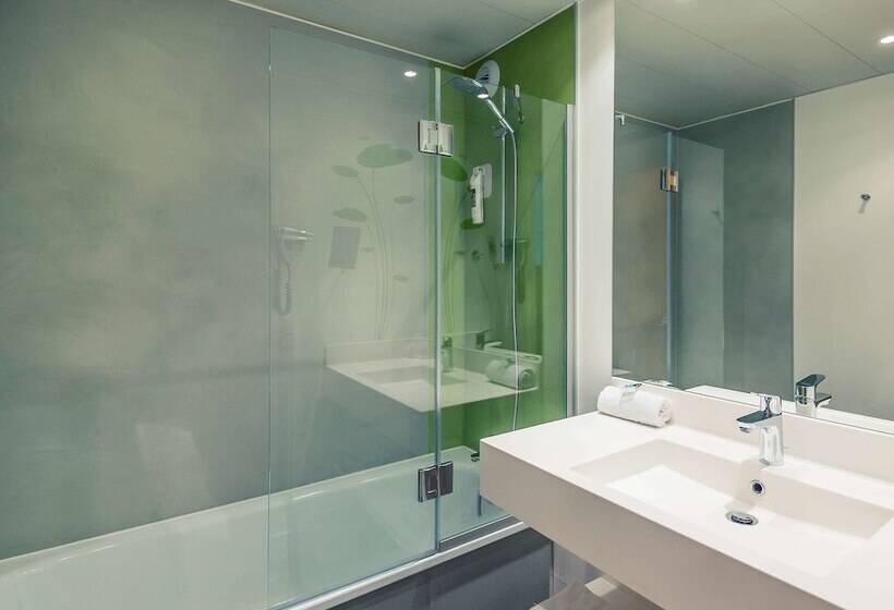 חדר סופריור, Hôtel Mercure Niort Marais Poitevin