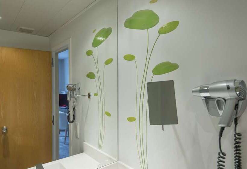 חדר סופריור, Hôtel Mercure Niort Marais Poitevin